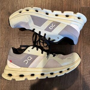 On Cloud Cloudrunner 2 running sneakers